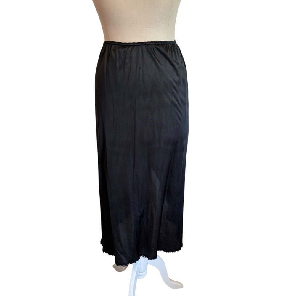 Warners Half Slip Womens Small Black Lace Trim Antron III Nylon Vintage Satin